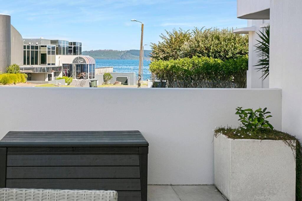 Waimahana - Luxury By The Lake Lago Lago Taupo Esterno foto